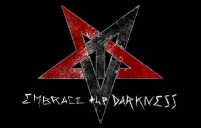 logo Embrace The Darkness